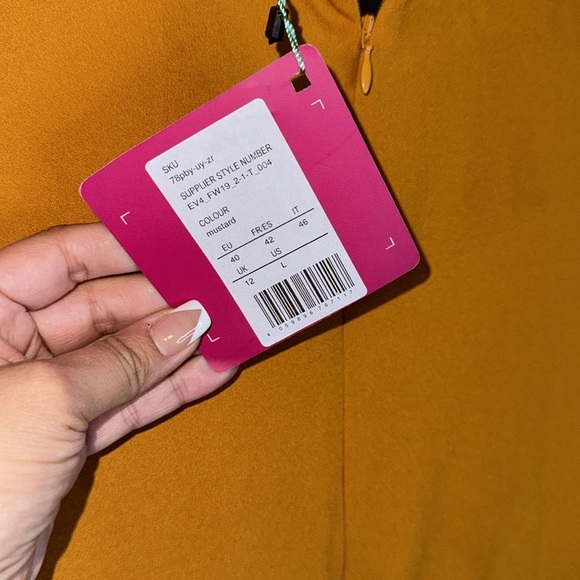 NWT- EVEN & ODD- front wrap mustard yellow short sleeve jumpsuit size Large - Picture 6 of 10